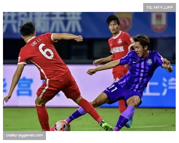 【2026年4月中超联赛·人物·动态前国脚、现任天津津门虎助教王新欣参加职业级教练员培训班